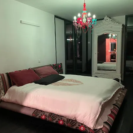 Homestay La Maison De Joy Dans Le Parc Des Elfes Montferrier-sur-Lez