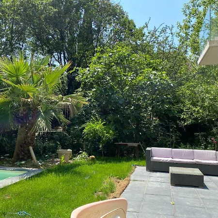 Homestay La Maison De Joy Dans Le Parc Des Elfes Montferrier-sur-Lez