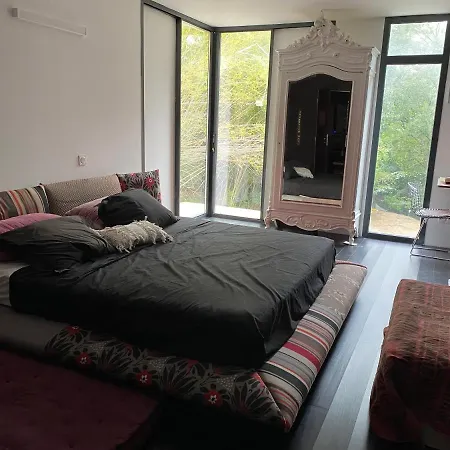 La Maison De Joy Dans Le Parc Des Elfes * Montferrier-sur-Lez